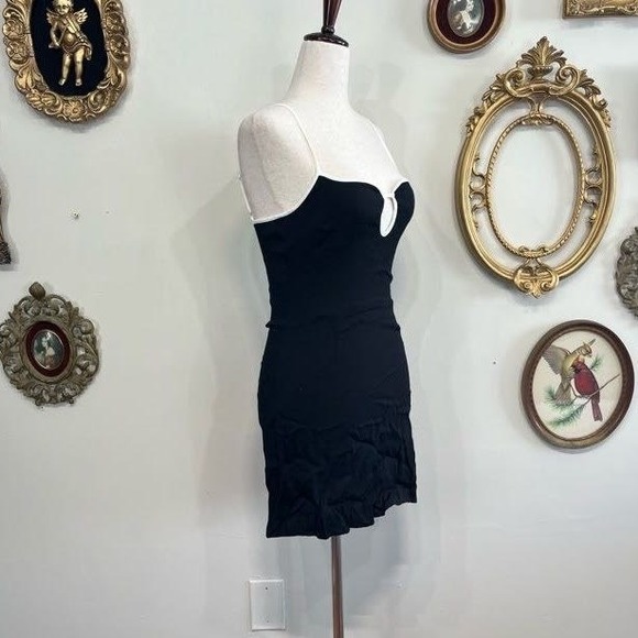 Reformation Black & White Contrast Mini Dress - Size 4 - Picture 2 of 8